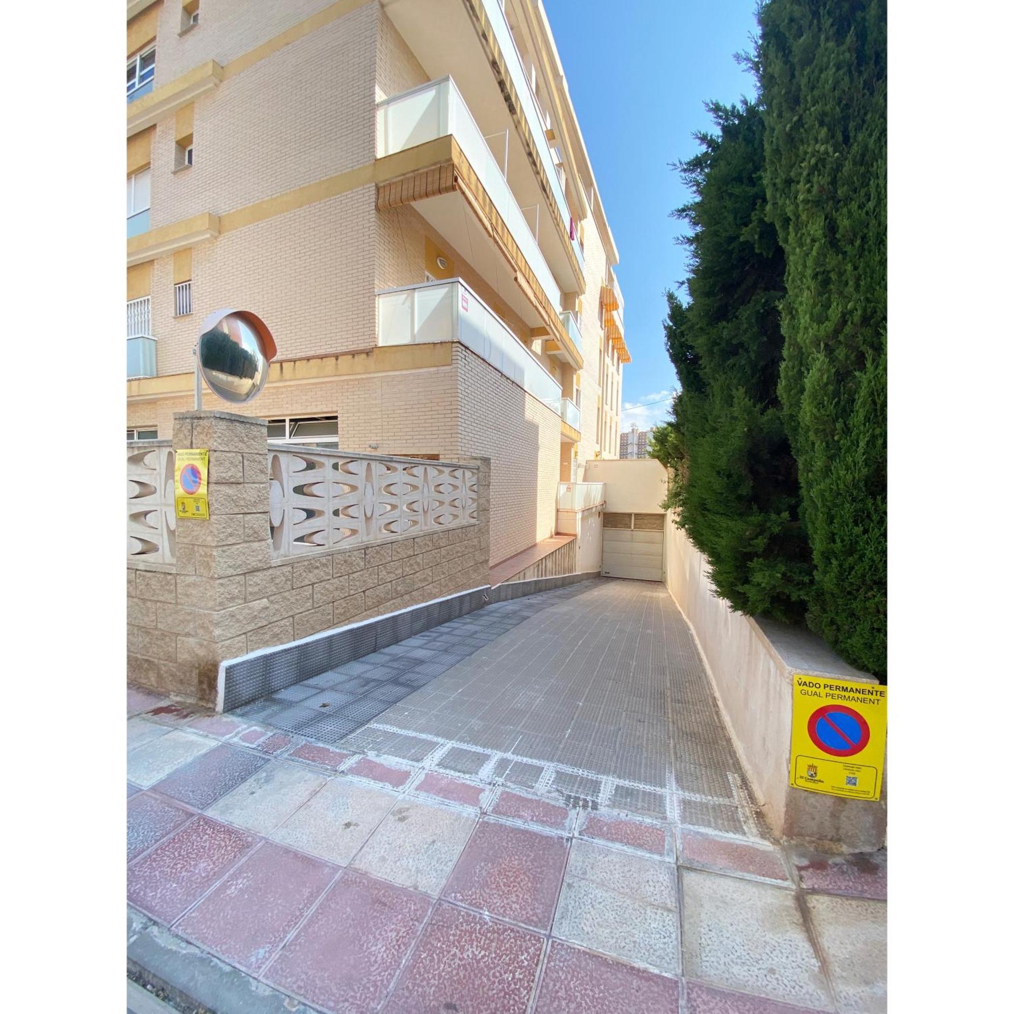 Modern Flat Close To Beach El Campello Buitenkant foto