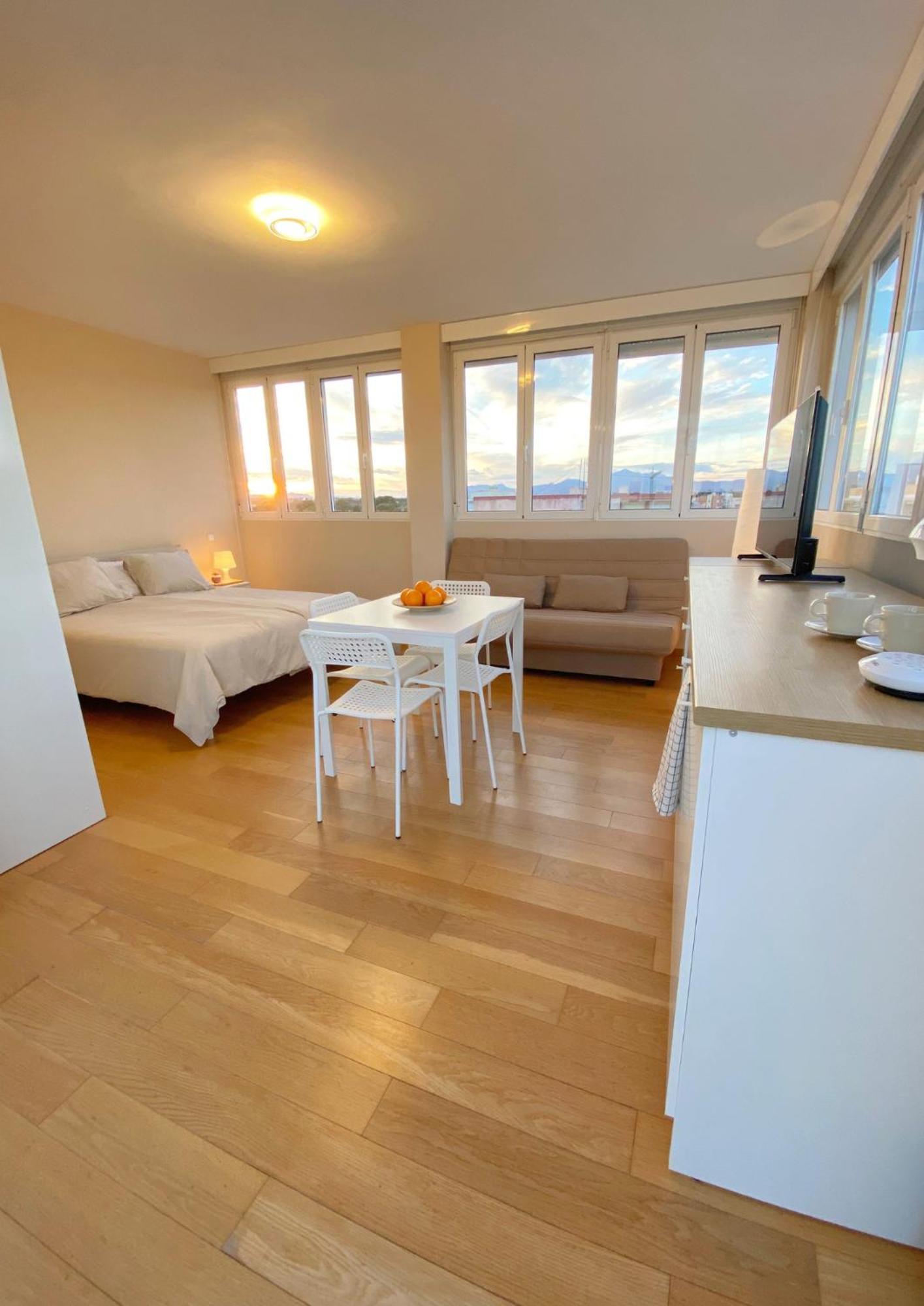 Modern Flat Close To Beach El Campello Buitenkant foto